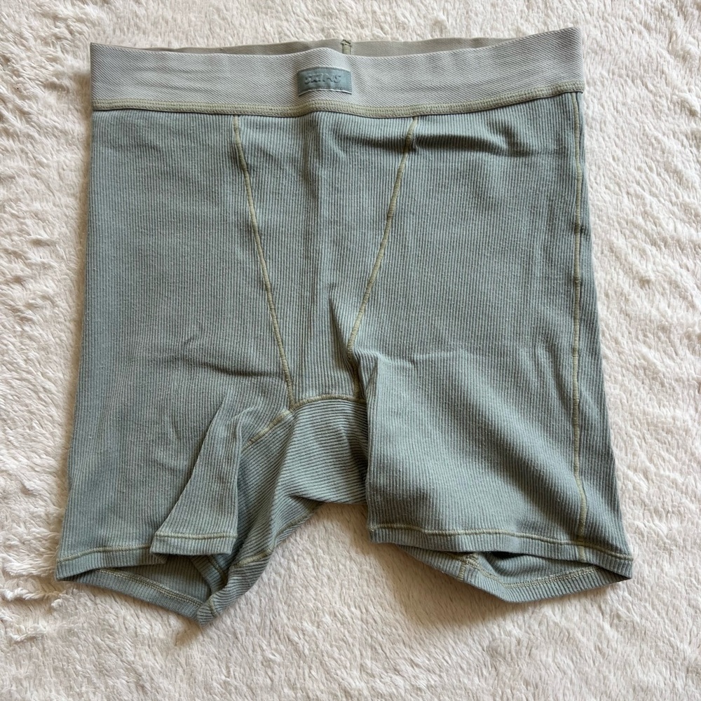 Skims Mineral Boxer in size Small